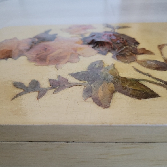 Vintage Paper Mache Decoupage Roses Floral Wooden Box - Picture 3 of 7
